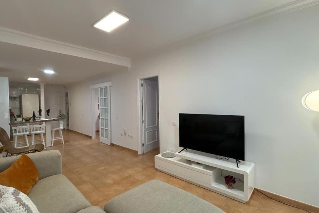 Atardecer En Playa Sardina Apartment ภายนอก รูปภาพ